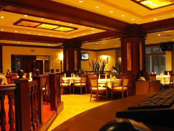 Hotel Park Karnobat Εξωτερικό φωτογραφία
