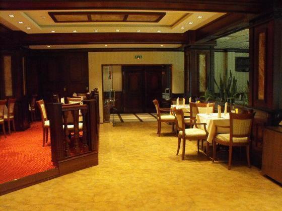 Hotel Park Karnobat Εξωτερικό φωτογραφία