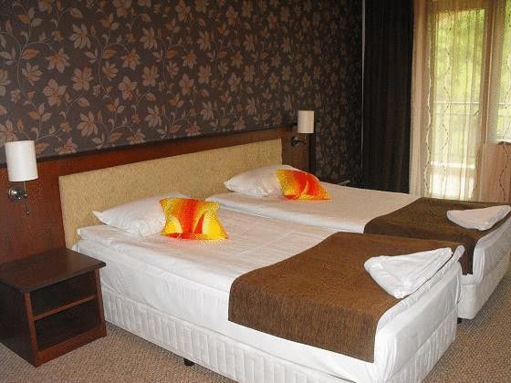 Hotel Park Karnobat Εξωτερικό φωτογραφία